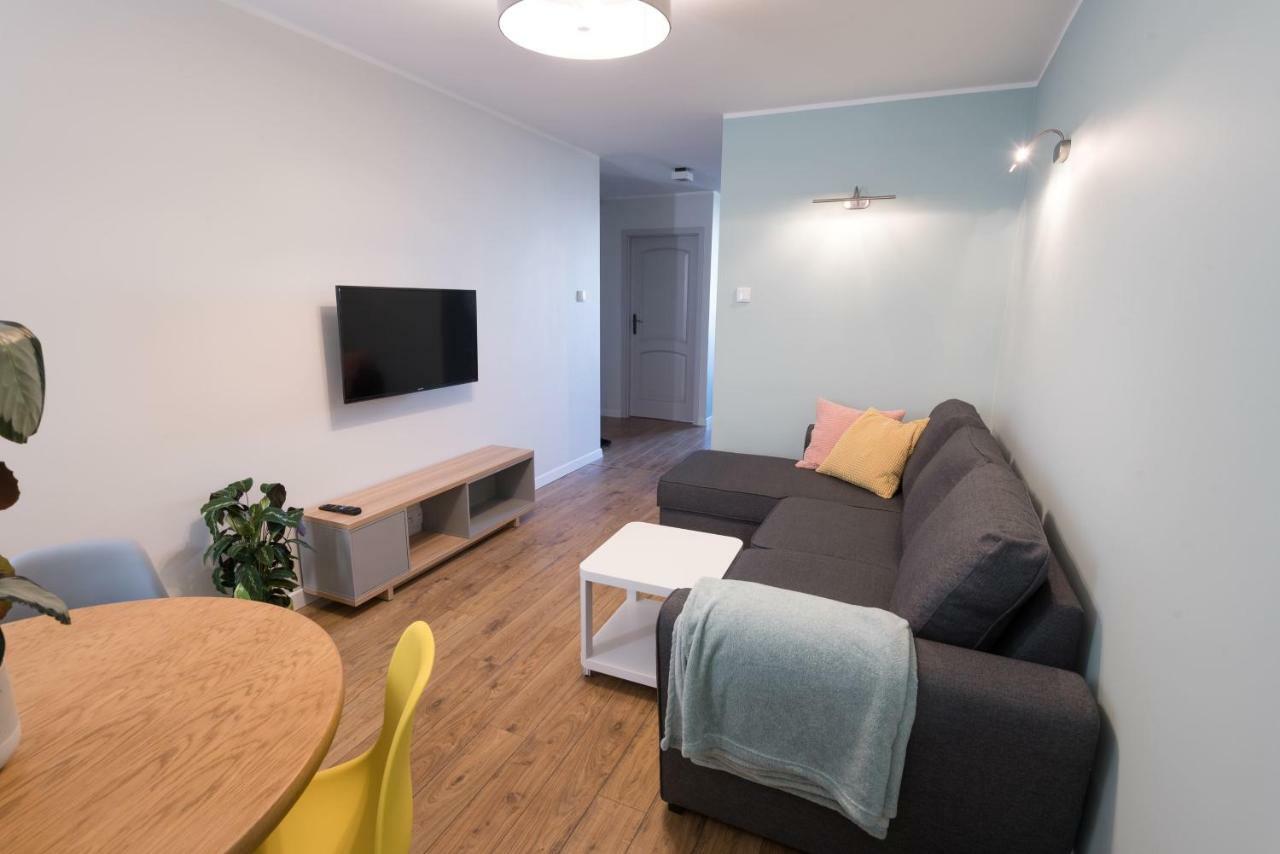 Apartment Studzienna *